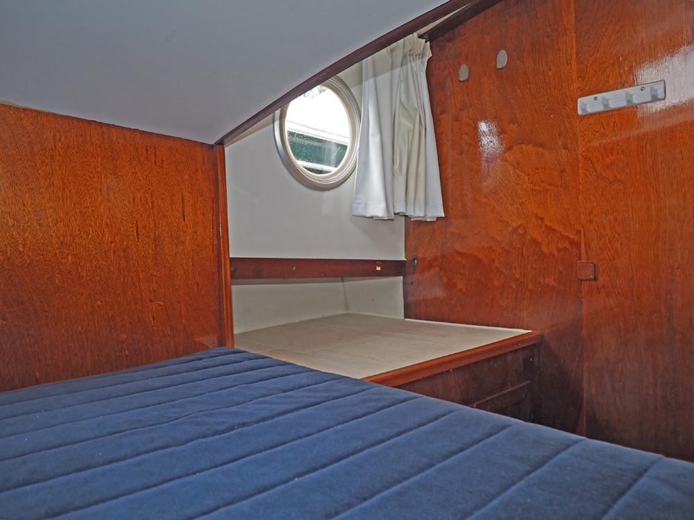 Cabin en avant, H&eacute;bergements